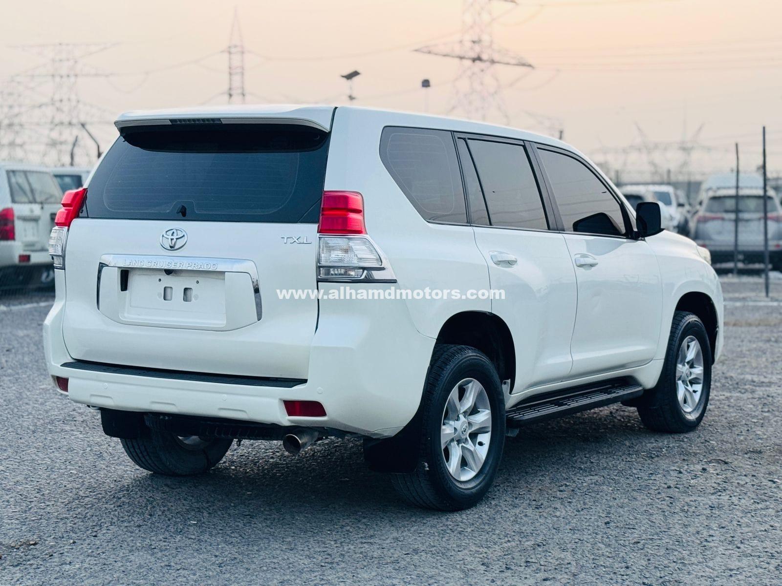 Dubai car export to Africa – Cars ready for shipment from Dubai to African countries.