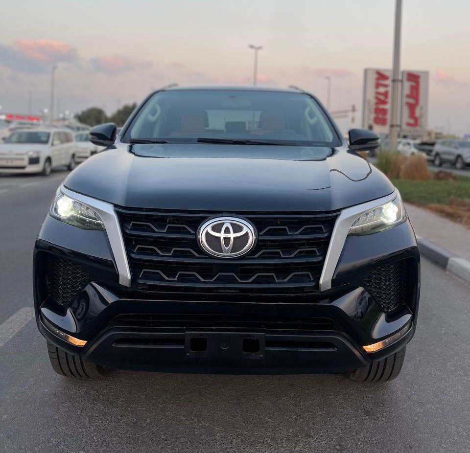 How to Save Money When Importing Cars from Dubai