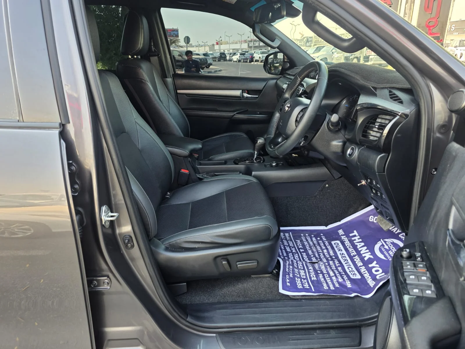Toyota Hilux Rouge 2024 4WD Pickup