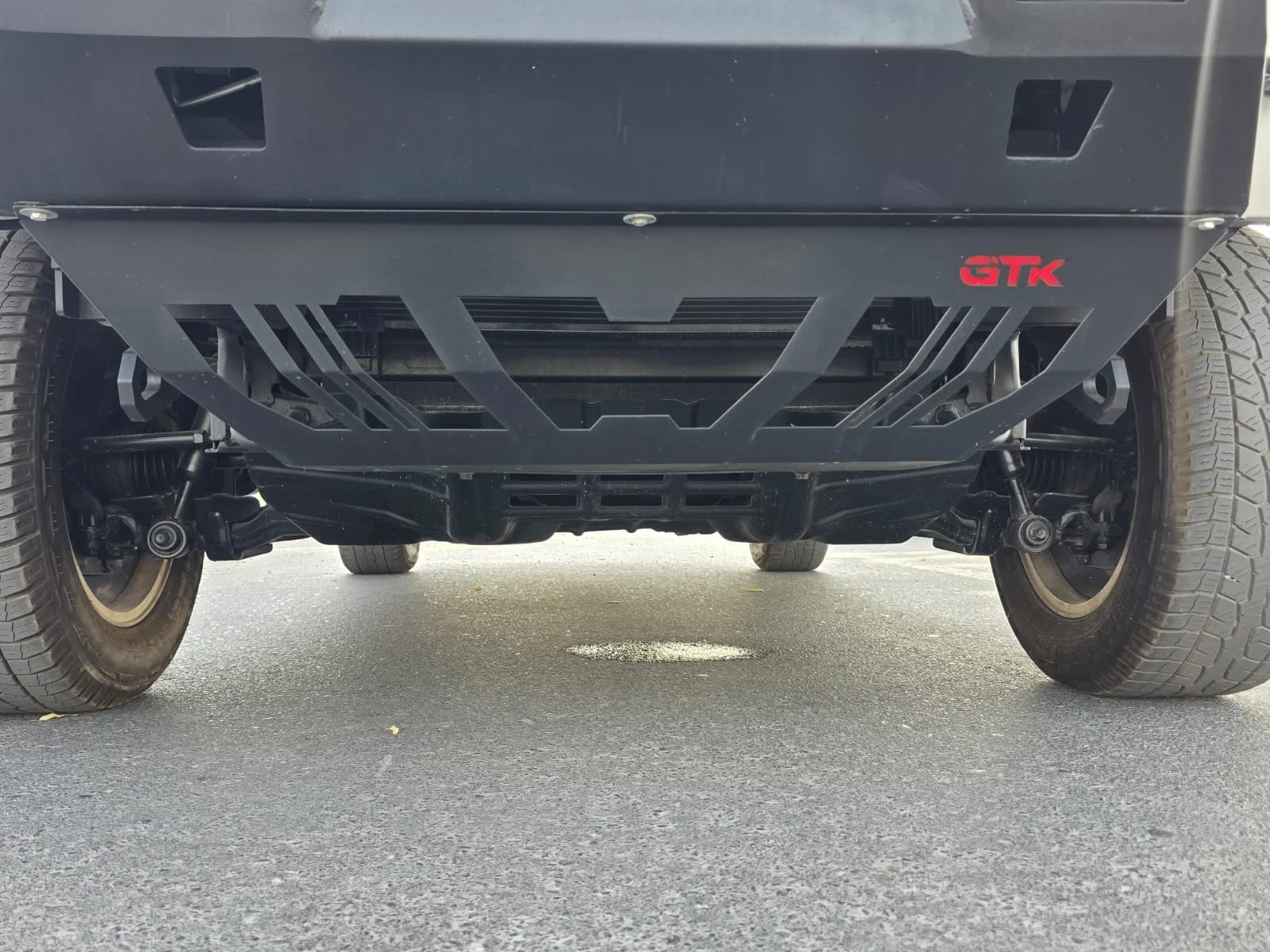 Toyota Hilux Rouge 2024 Grey Automatic Pickup