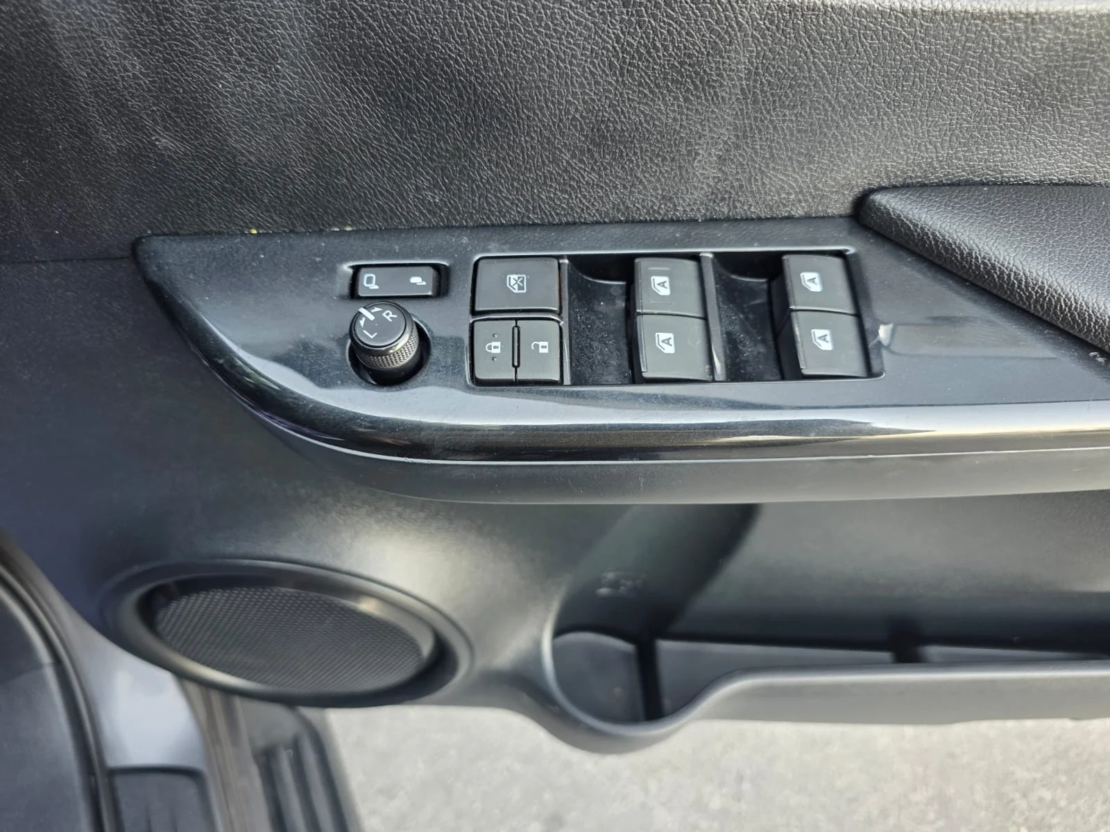 Toyota Hilux Rouge 2024 Grey Right Hand Drive