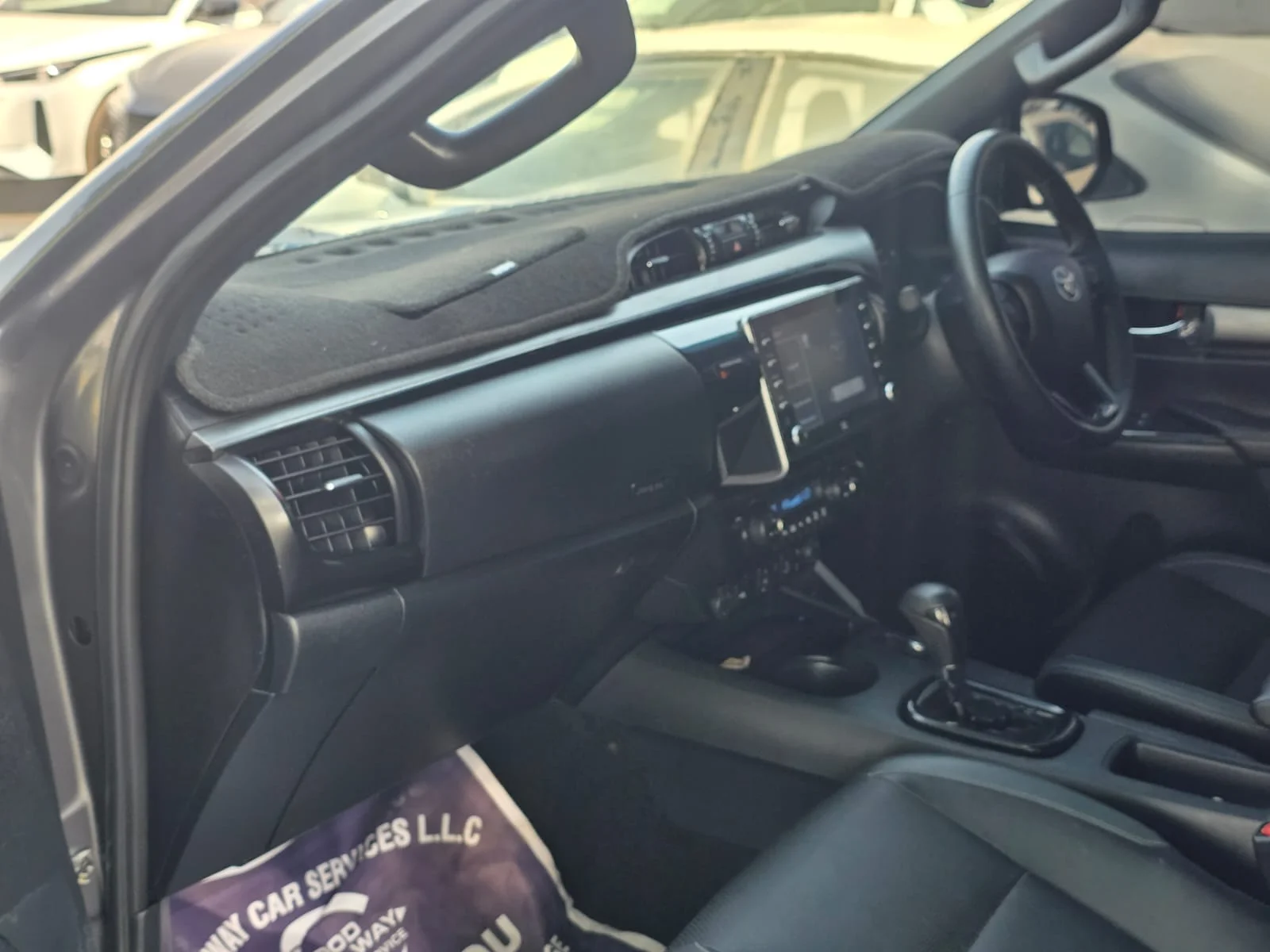 Toyota Hilux Rouge 2024 Grey Right Hand