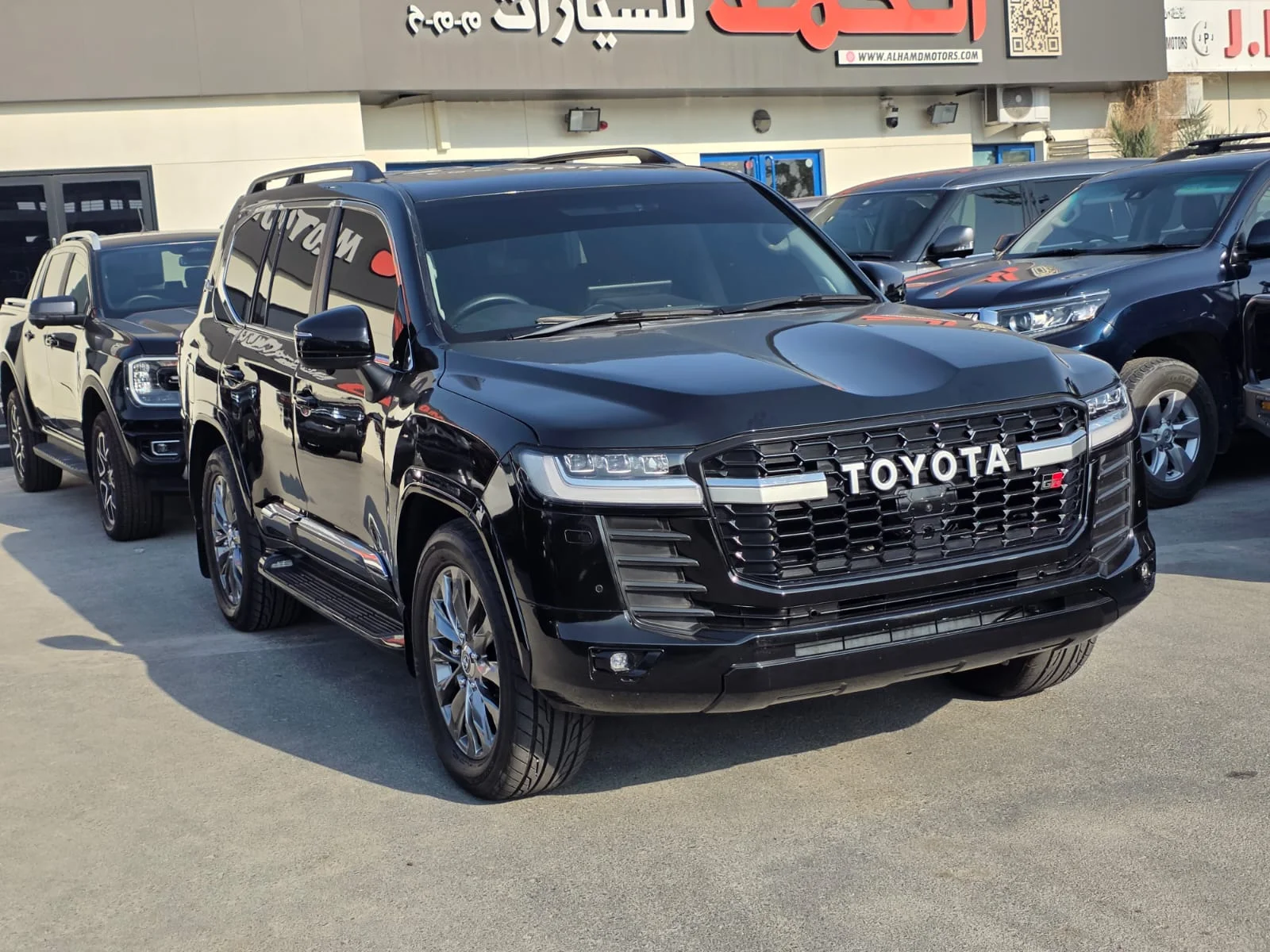 Toyota Land Cruiser VXR 2020 Black