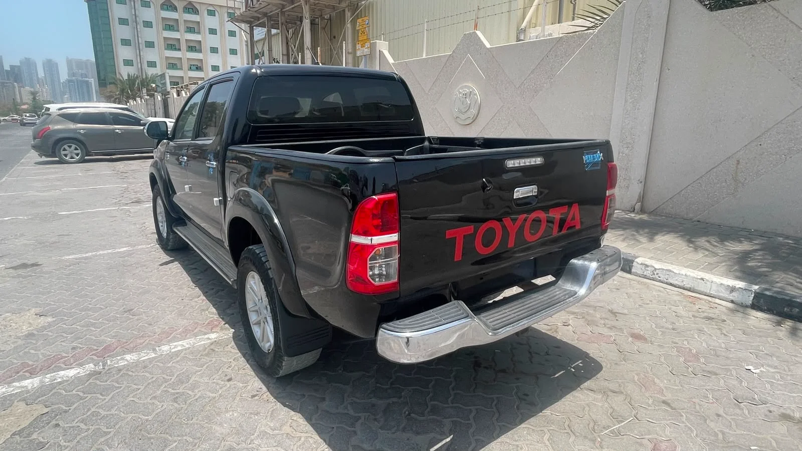 Toyota Hilux 2015 Black Diesel